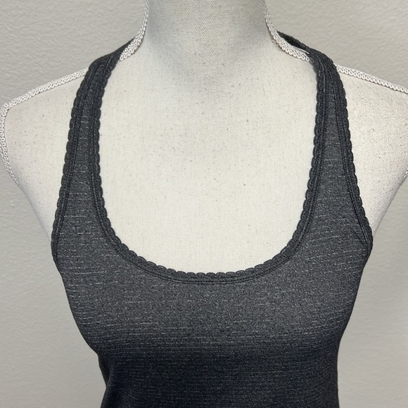 Lululemon top - Picture 2 of 5